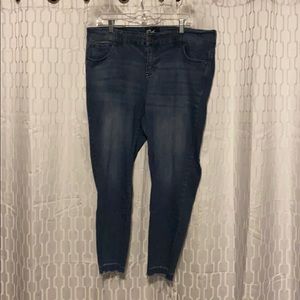 EUC Body Sculpt ankle skinny jeans